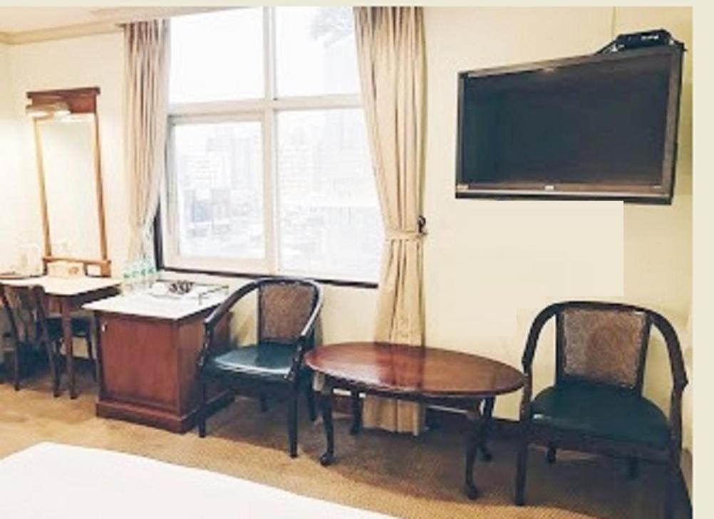 Puyisy Business Hotel Hsichu-stad Buitenkant foto