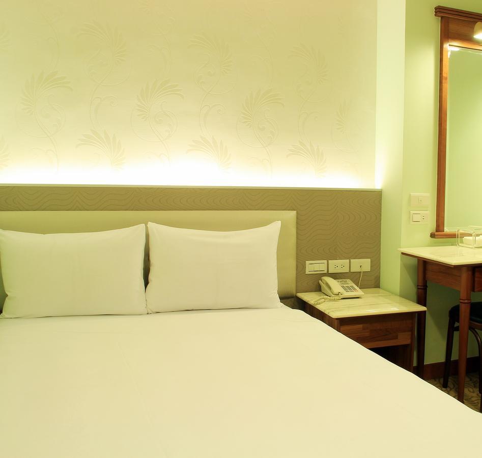 Puyisy Business Hotel Hsichu-stad Buitenkant foto