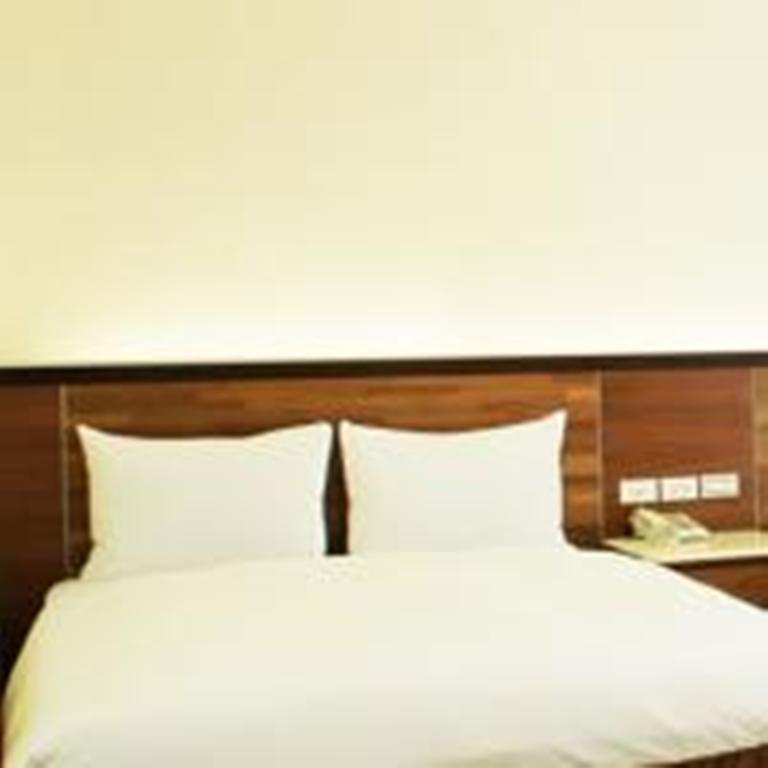Puyisy Business Hotel Hsichu-stad Buitenkant foto